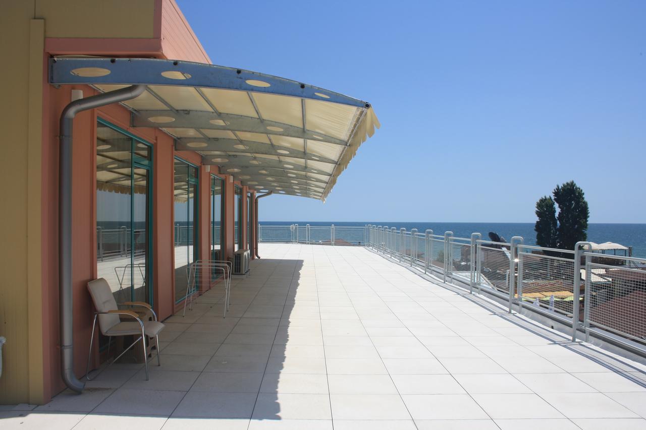 Hotel Largo 阳光海滩 外观 照片